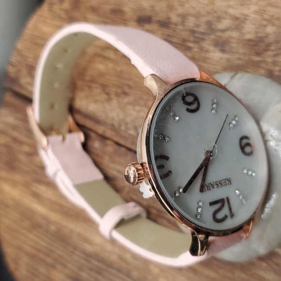 Kessarus B2839 wristwatch pink leather! Barbie core needs batteries - Picture 2 of 3